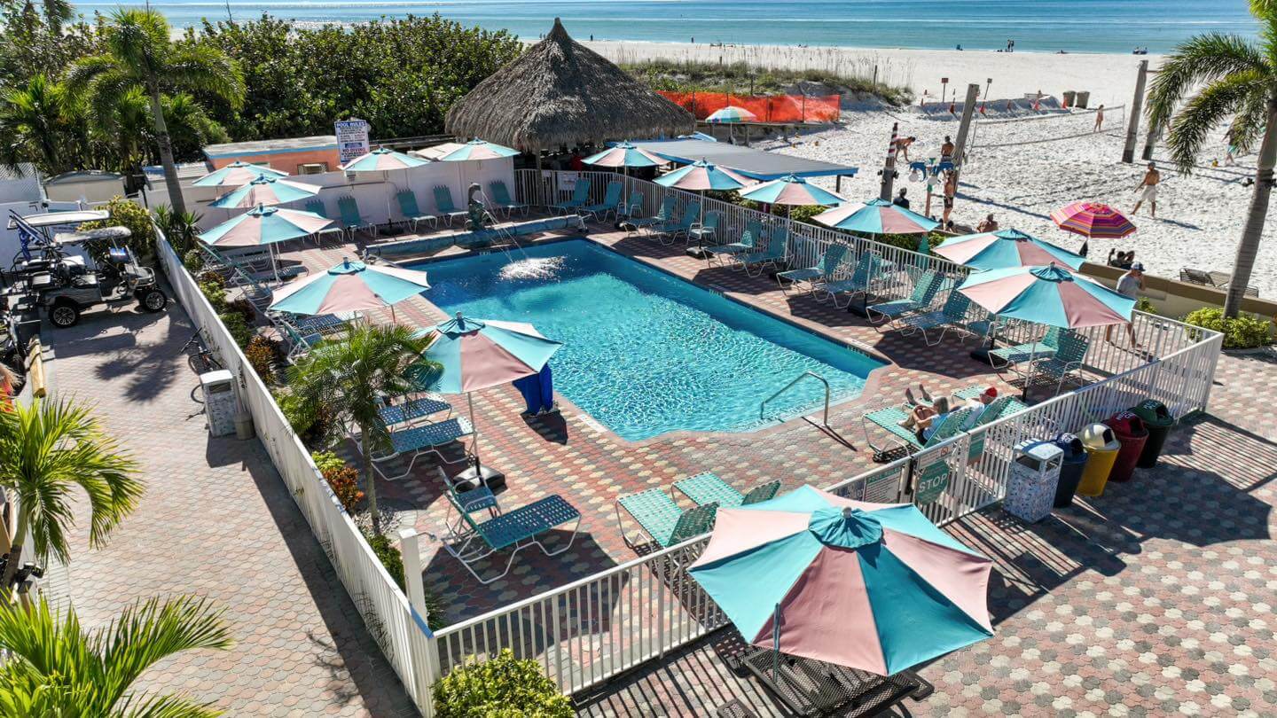 Plaza Beach Resorts Poolfront near the beach 