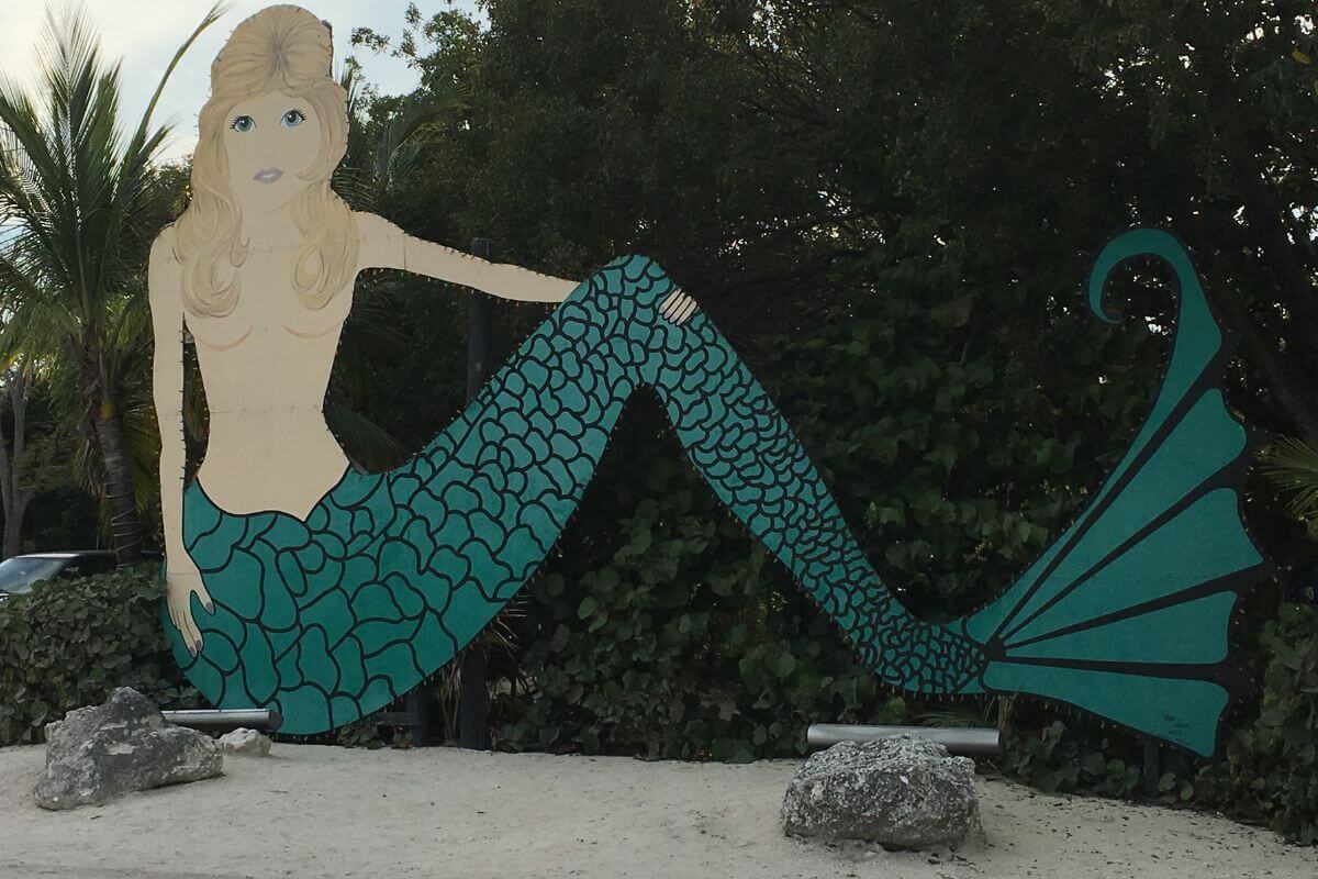 Big mermaid sign in Islamorada. 