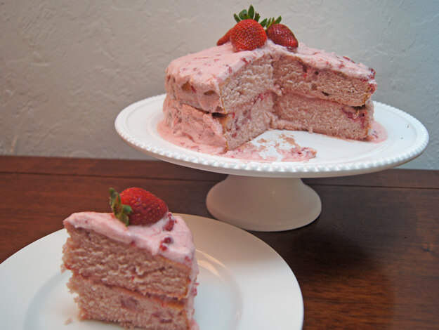 Strawberry Cake 