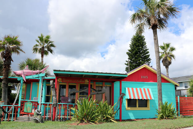 Colorful building at Flagler Beach.