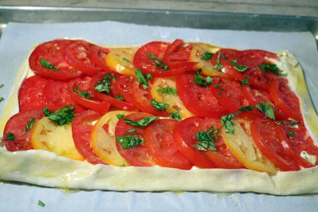 Photo of a pre cooked tomato tart