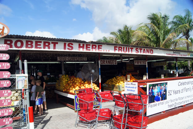 Photo of Robert is Here fruit stand