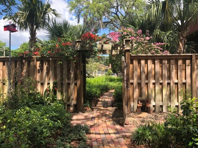 Create a Florida-Friendly Backyard Garden!