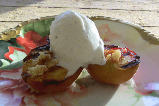 Photo of grilled Florida peaches served with ice cream