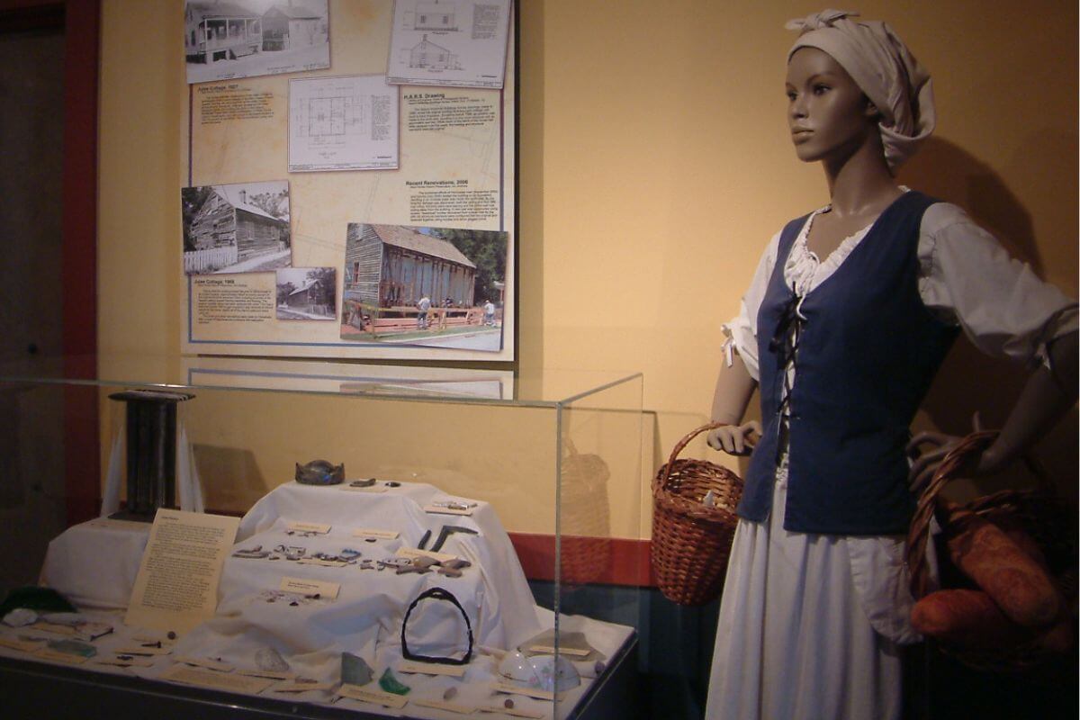 Pensacola Museum of History Julee Cottage exhibit.