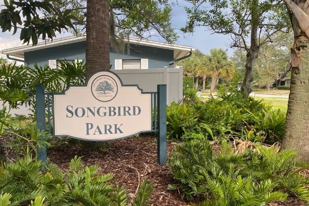 Photo of the sign to Songbird Park