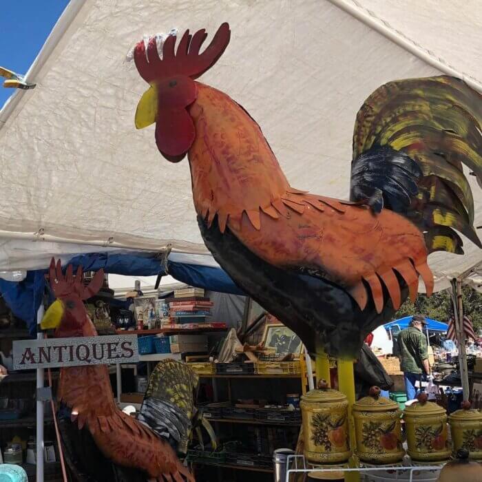 Rooster statue at Renninger's Farm Market