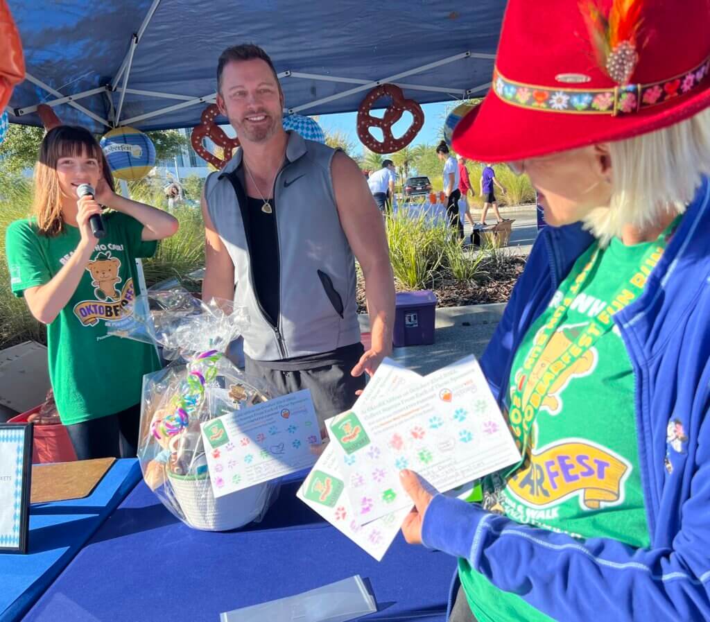 Eric Martsolf at 2022 Bears Who Care 5K booth