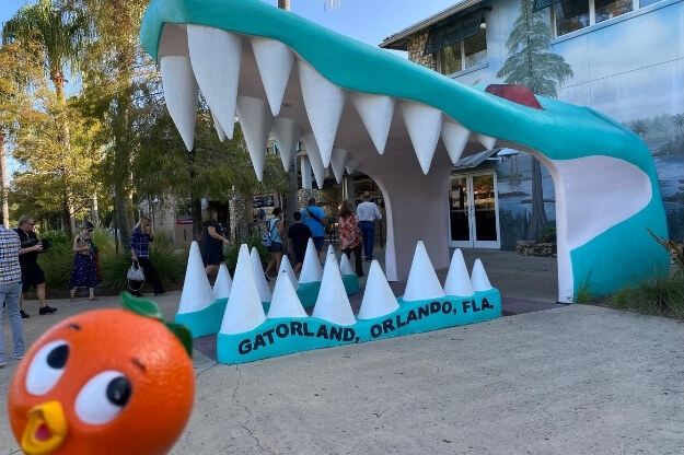 The entrance to Gatorland
