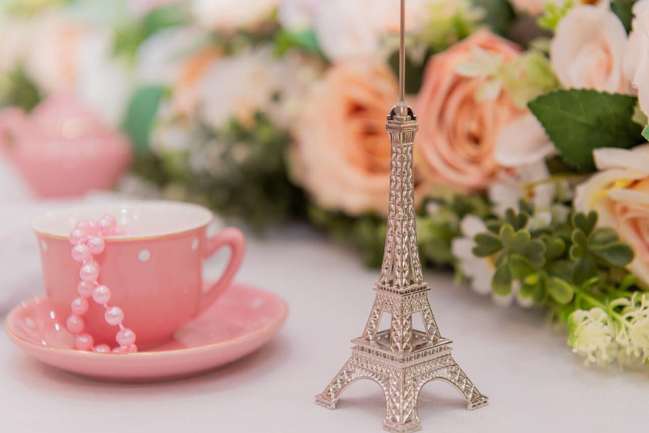 tea cup with eiffel tower