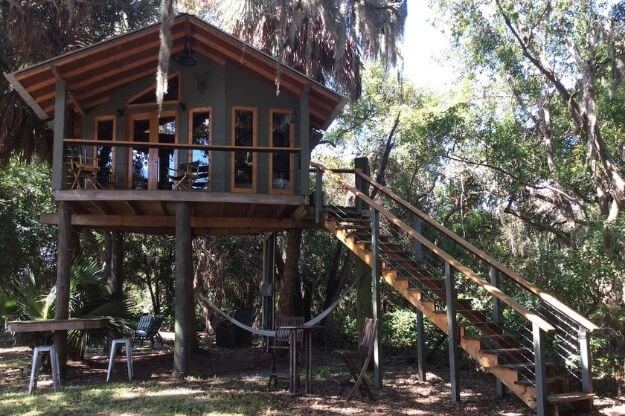 Treehouse in the woods a Unique Florida Airbnb. 