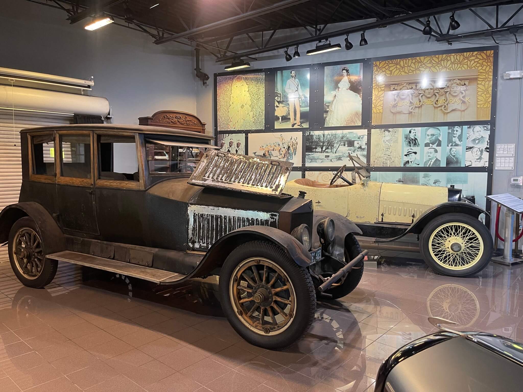 Old car at Tampa Bay Automobile Museum