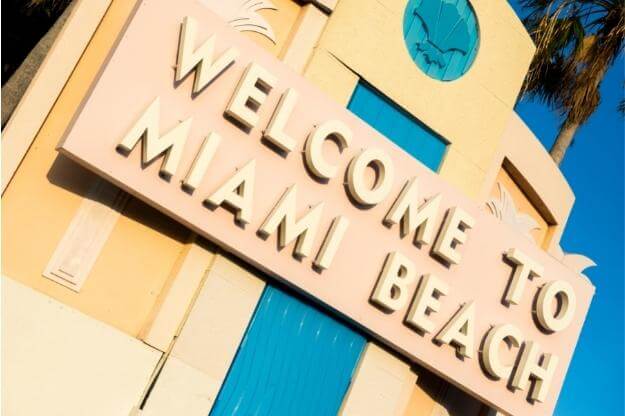 Sign that reads Welcome to Miami Beach 