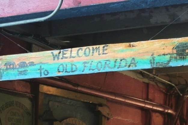 Welcome to Old Florida sign at Olde Fish House in Matlacha.