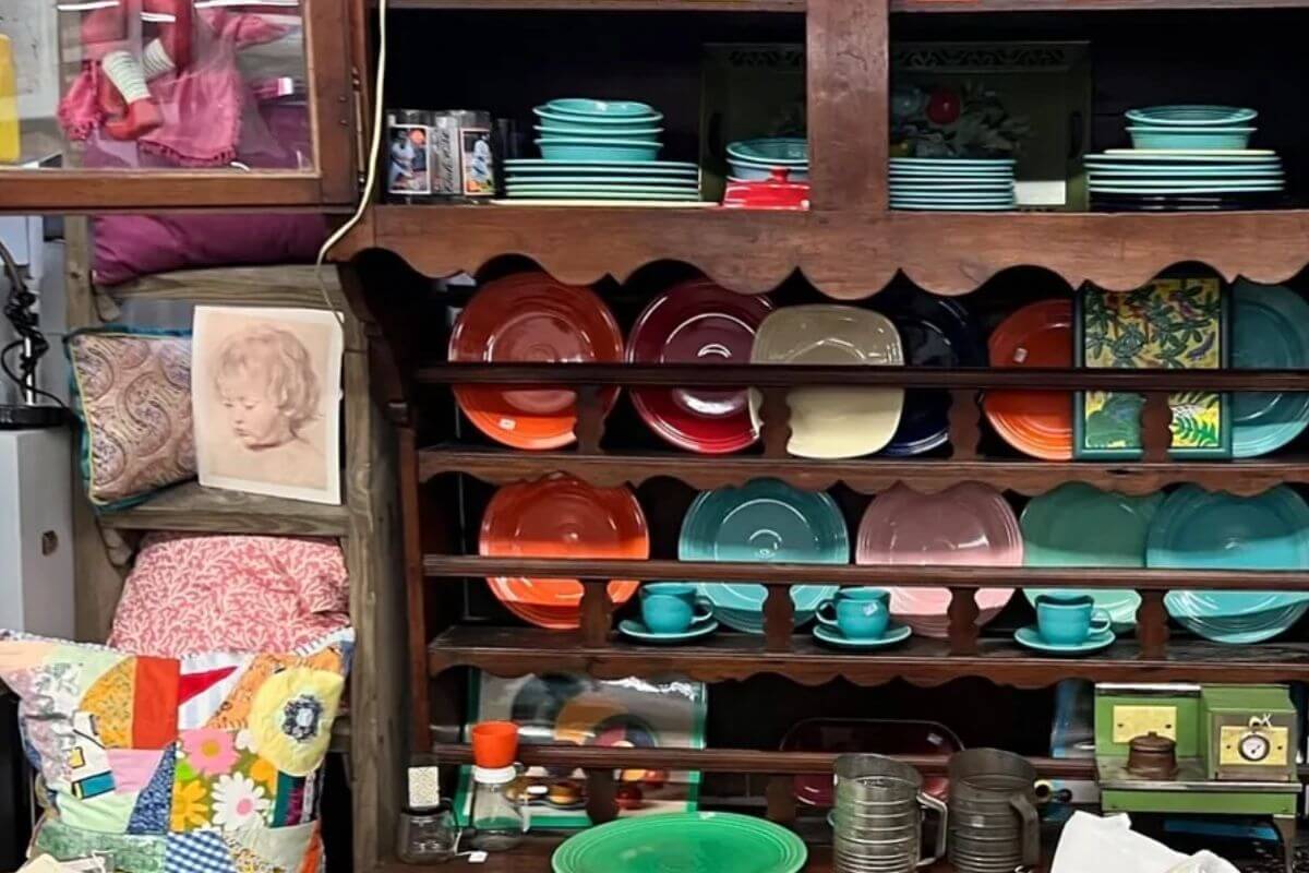 Cool Vintage colorful plates and other items