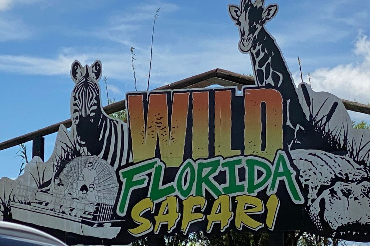 Wild Florida Safari Gator Park and Airboat Tour