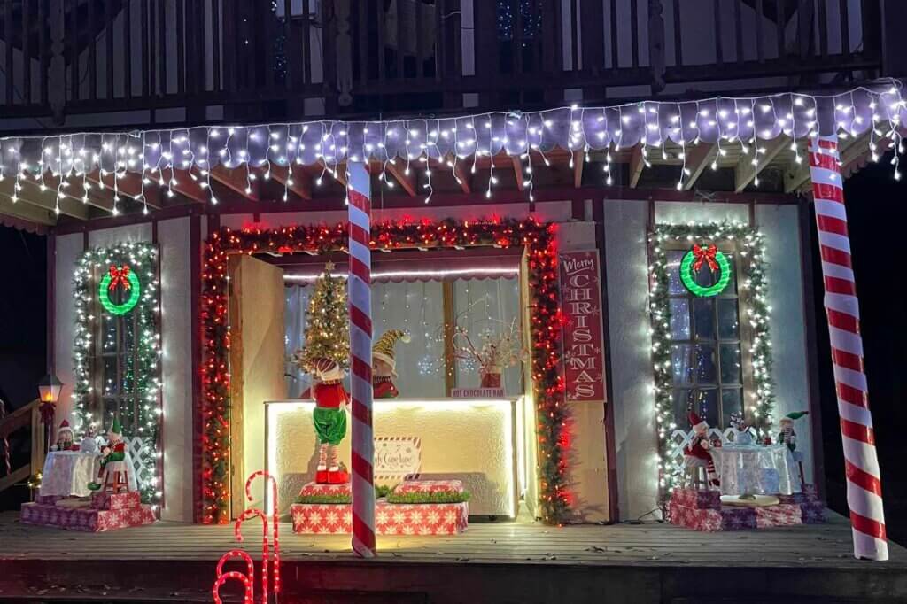 12+ Best DriveThru Christmas Light Displays in Florida (2024))