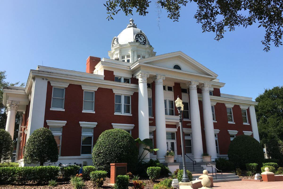 Things to do in Dade City visit the Courthouse