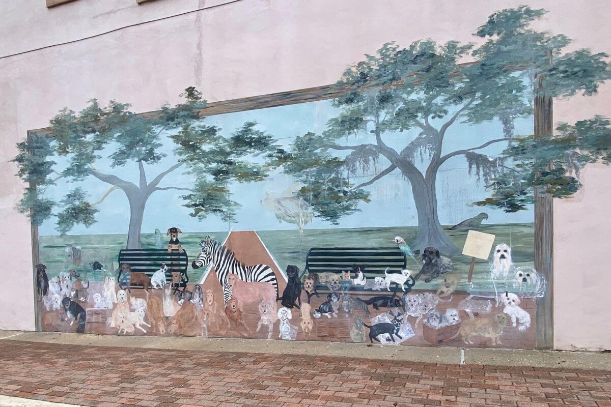 Animal mural in downtown Sebring.
