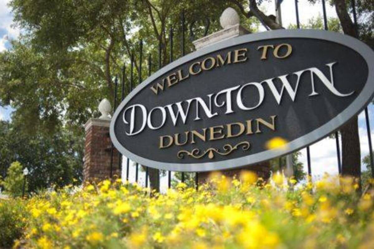 Sign for downtown. 