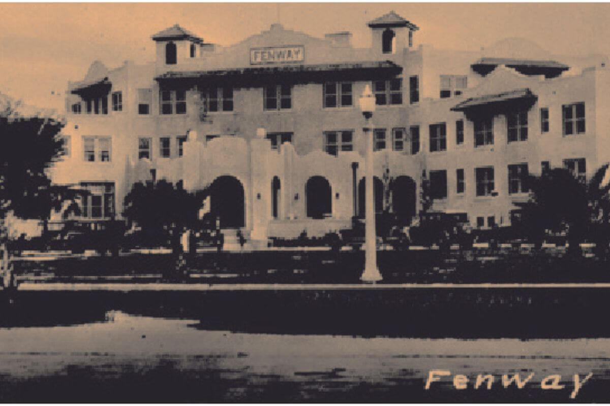 Old photo of hotel.