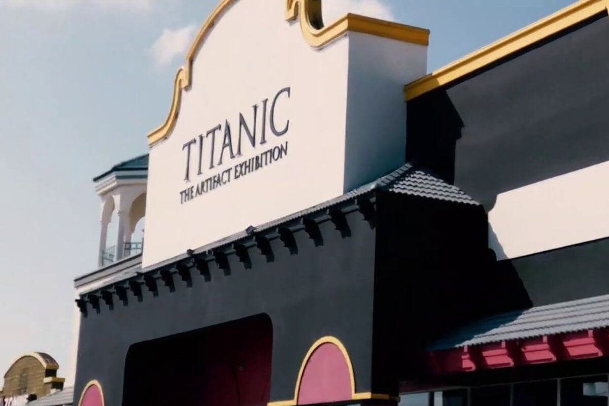 Titanic: The Artifact Exhibition exterior in Orlando