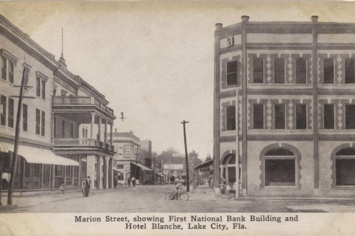 black and white postcard of Marion Street.