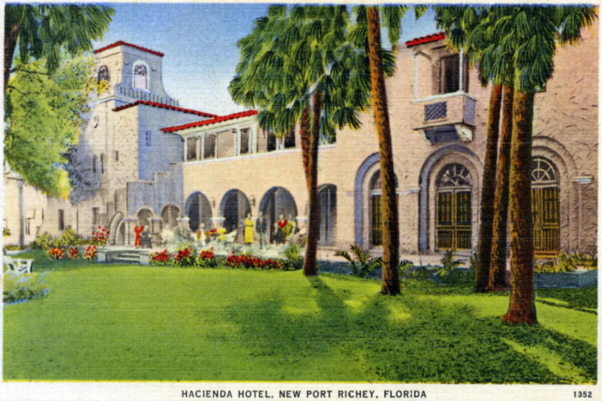Postcard of a hotel. 
