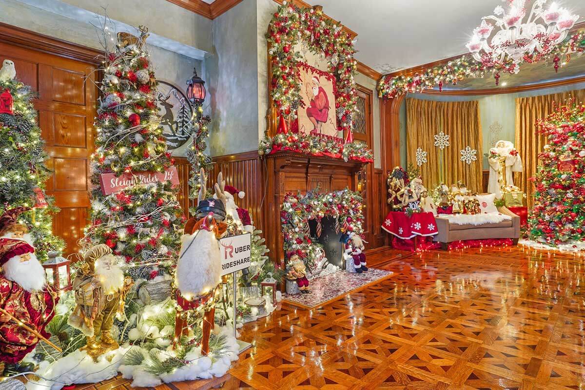 Christmas Mansion tour with holiday decorations. 