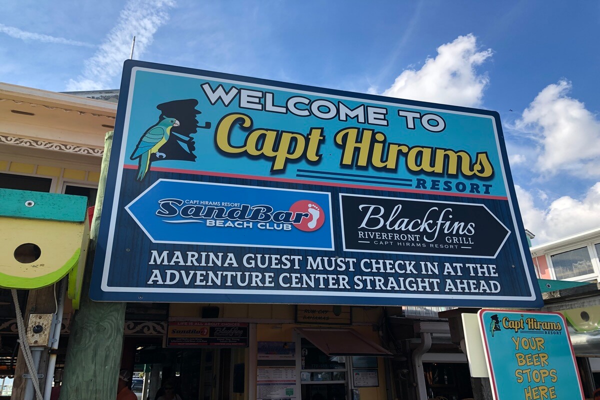 Sign that reads Welcome to Capt Hirams Resort. 