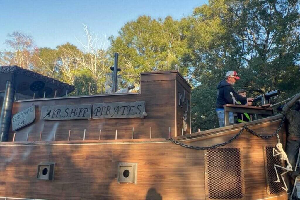 mardi gras parade in new smyrna beach