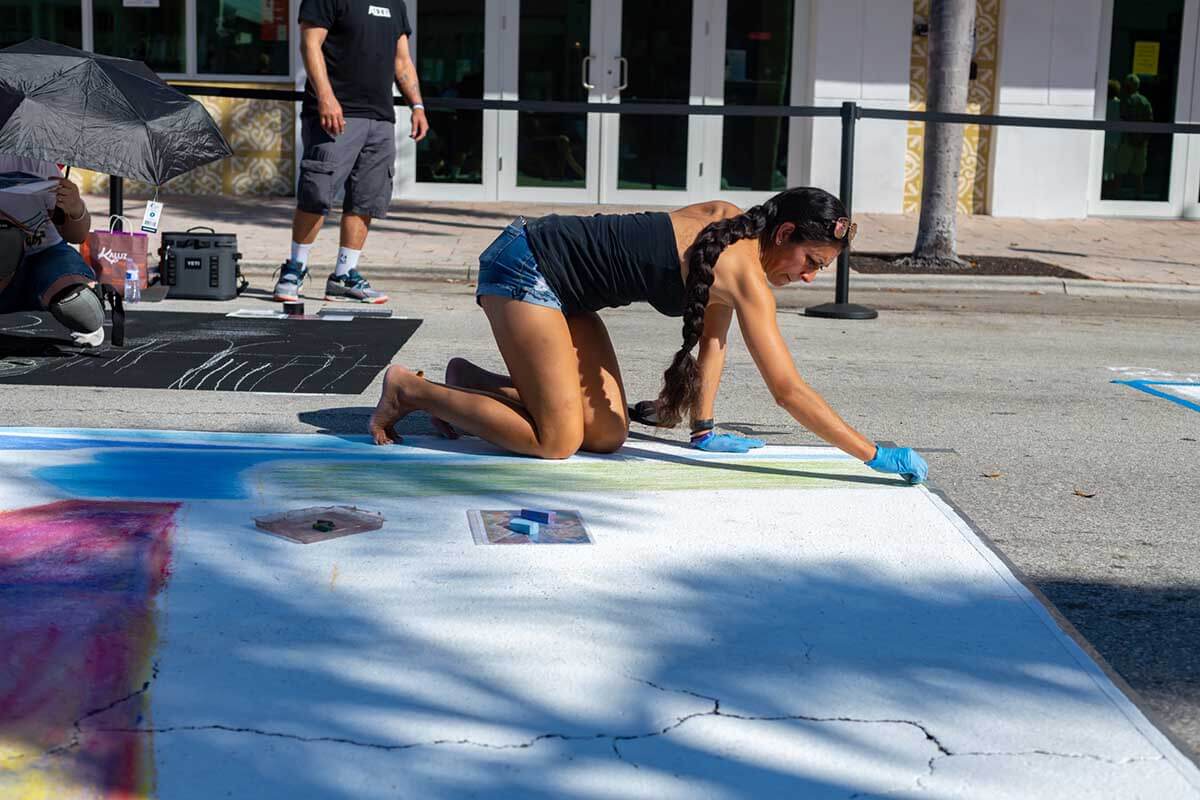 Street painting artist