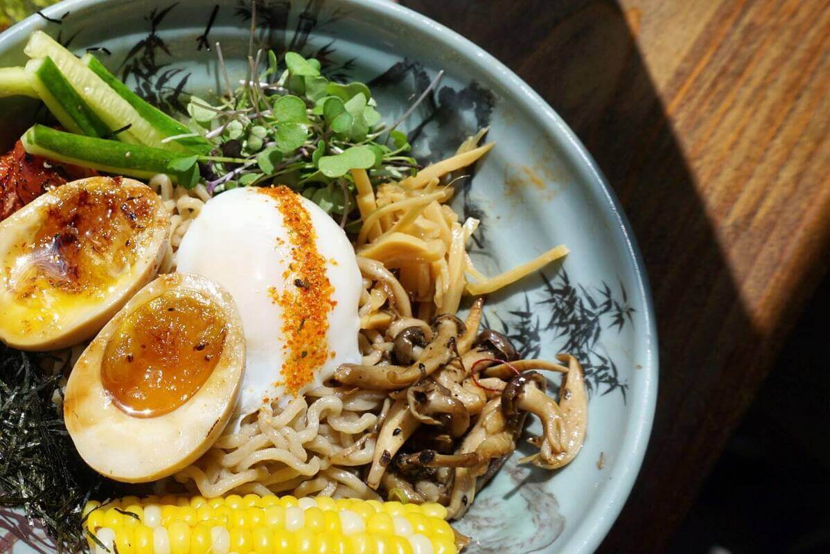 A Guide to the Best Food Halls in Florida (2026)