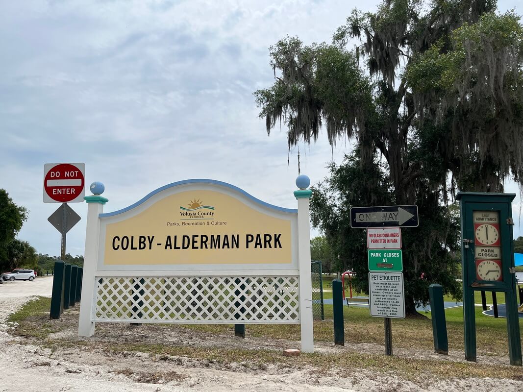 park sign