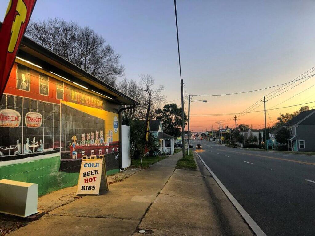 A Guide to the Best Barbecue in Florida (2024) • Authentic Florida